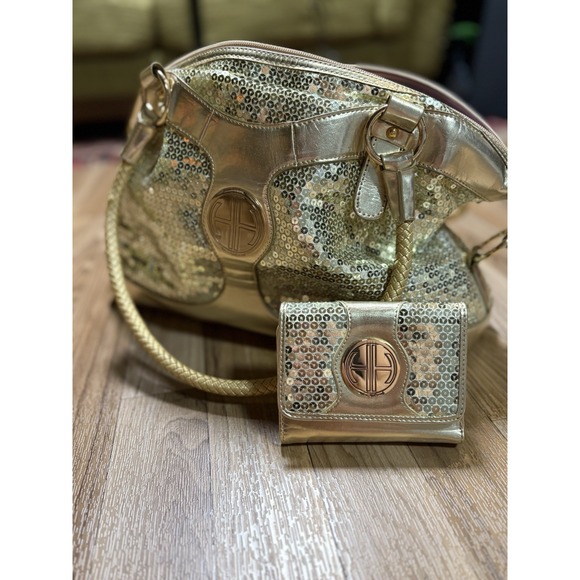Hot in Hollywood Women' Gold Sequin Purse And Matching Wallet - Picture 1 of 12
